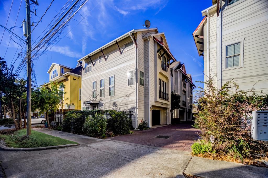 219 Knox Street, Houston, TX 77007