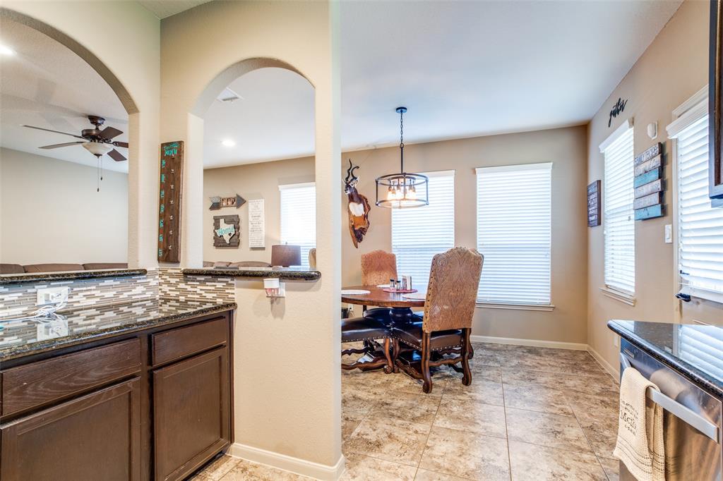 18428 Sunrise Maple Drive, Montgomery, TX 77316