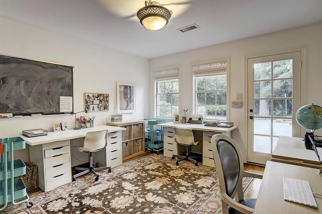 11518 Wendover Lane, Piney Point Village, TX 77024