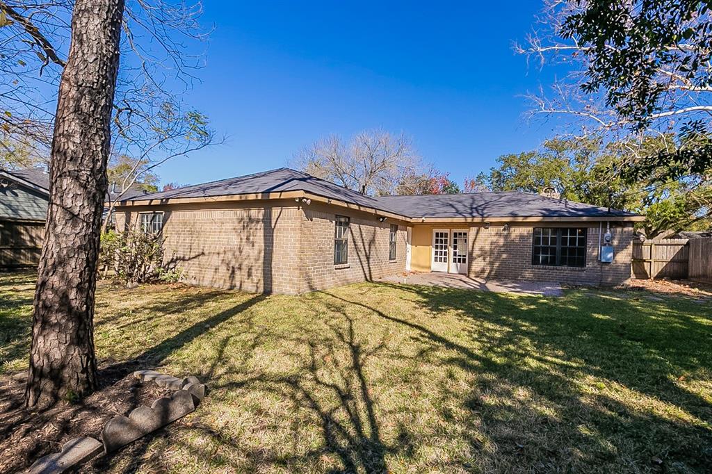 10035 Locke Lane, Houston, TX 77042