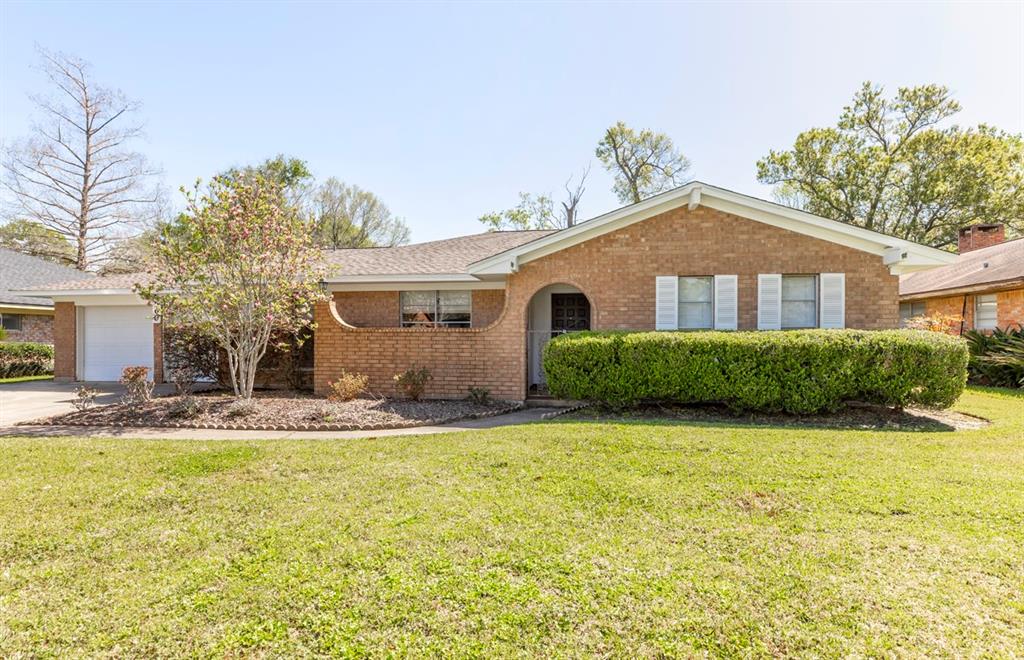 960 Lockwood Drive, Beaumont TX 77706
