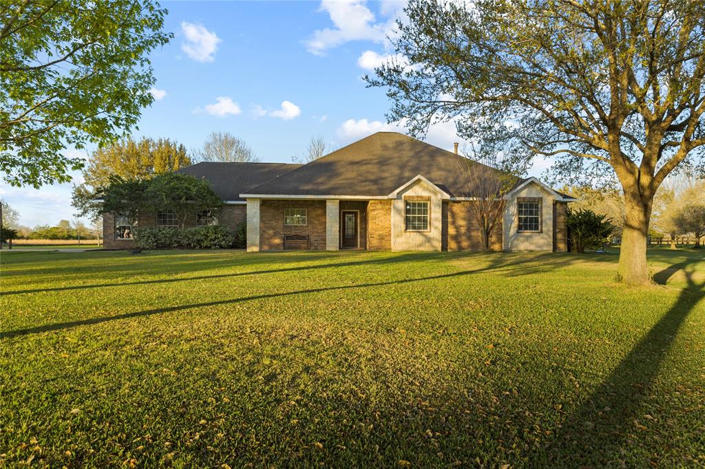 10611 Hunters Chase Road, Needville, TX 77461
