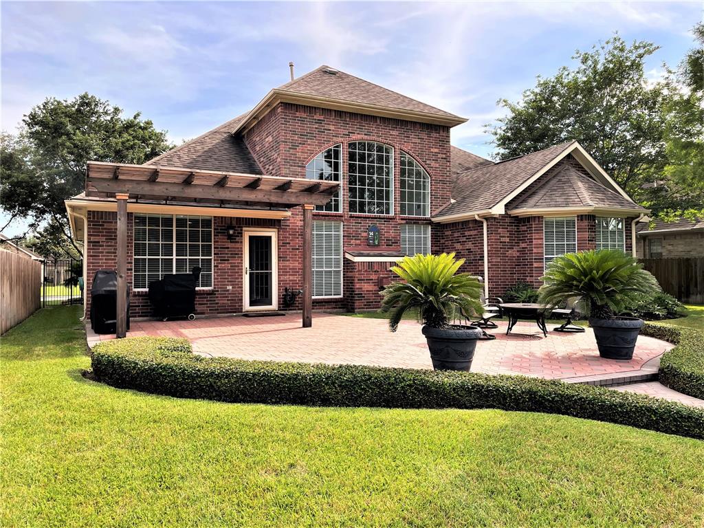 3227 E Cedar Hollow Drive, Pearland, TX 77584