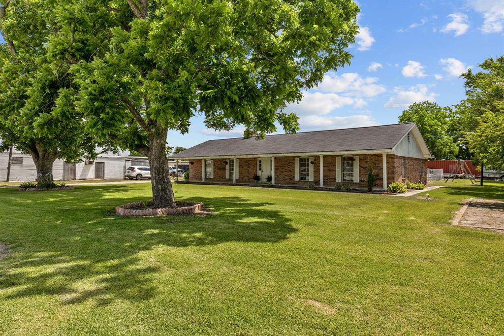 3815 Fm 646 Road N, Santa Fe TX 77510