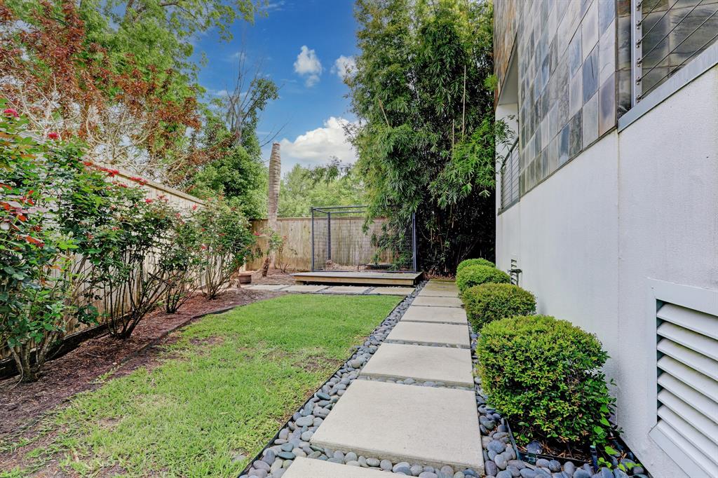 2015 Knollwood Street, Kemah TX 77565