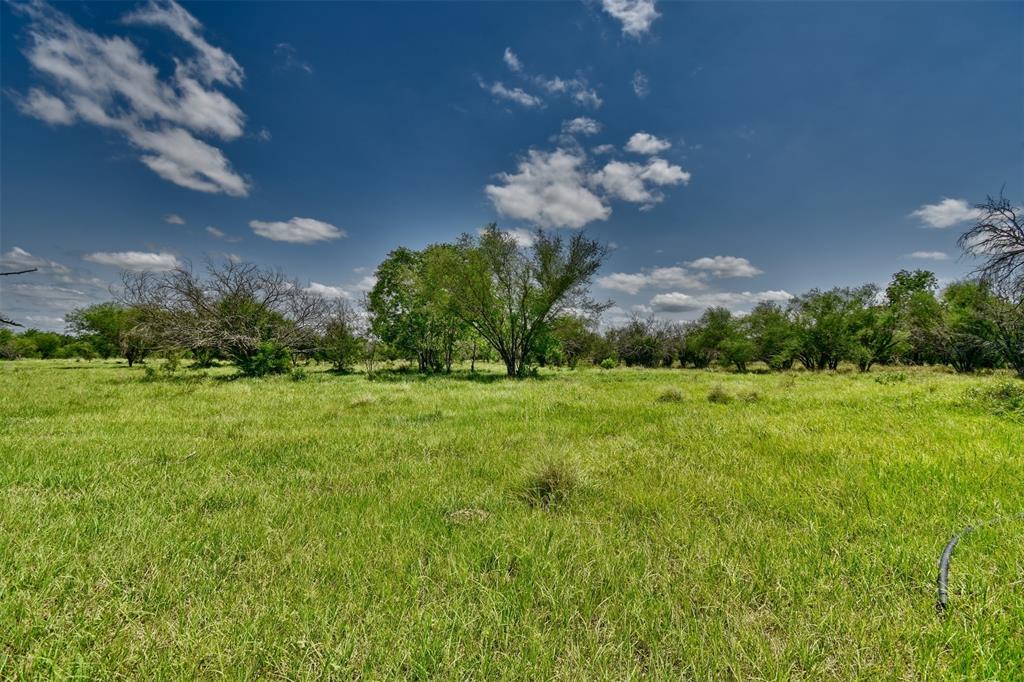 1721 Columbus Rd, Sealy, TX 77474