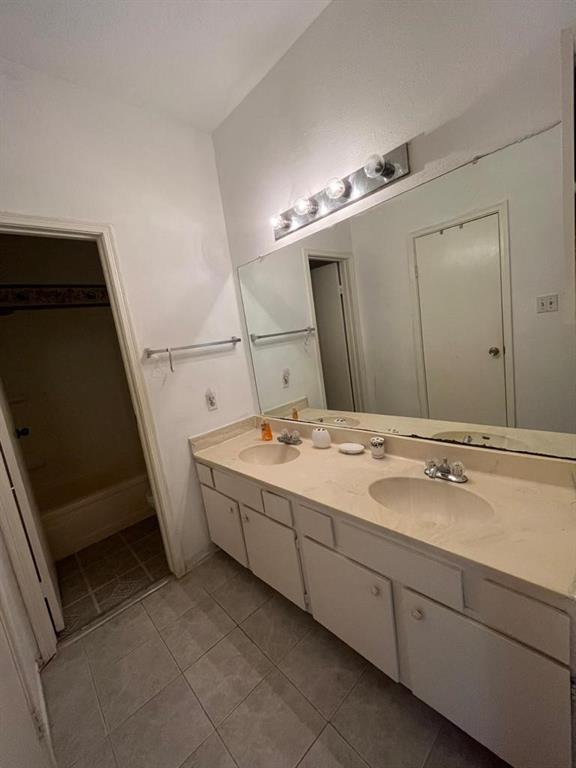 9707 Richmond Avenue 33, Houston TX 77042