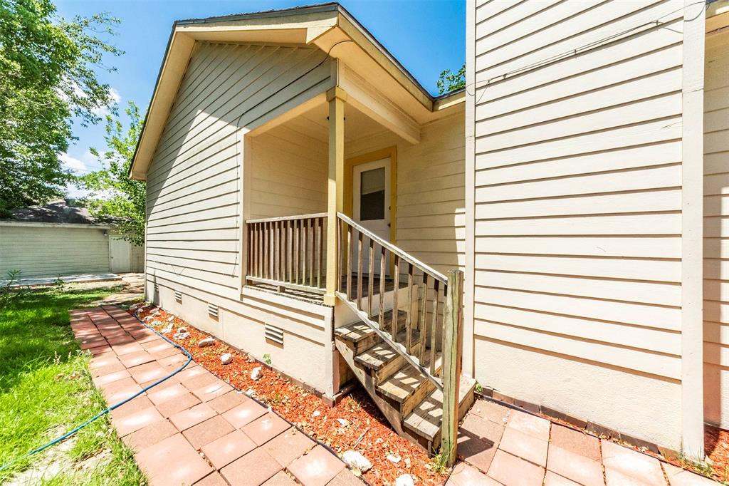 1512 Longley Street, South Houston, TX 77587