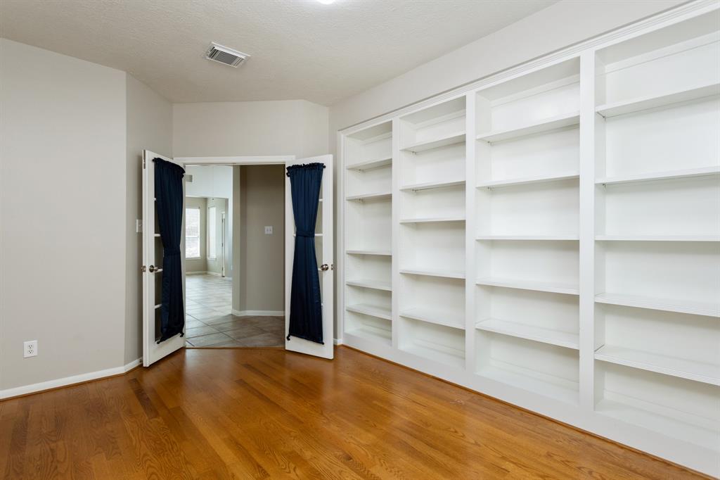 707 Lytton Springs, Spring, TX 77373