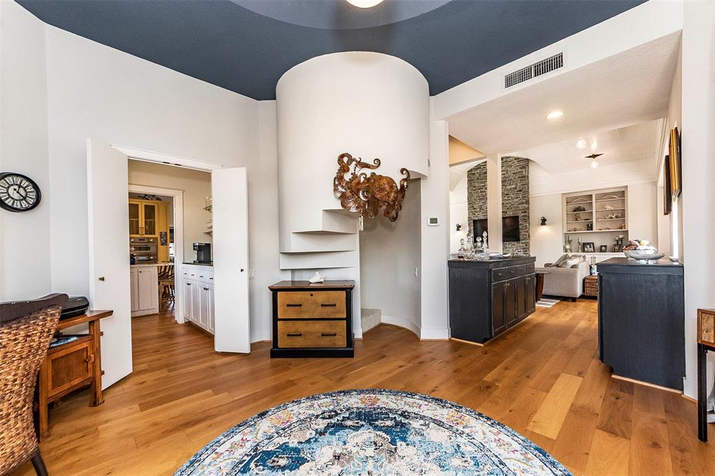 20 Mariners Lane, Kemah TX 77565