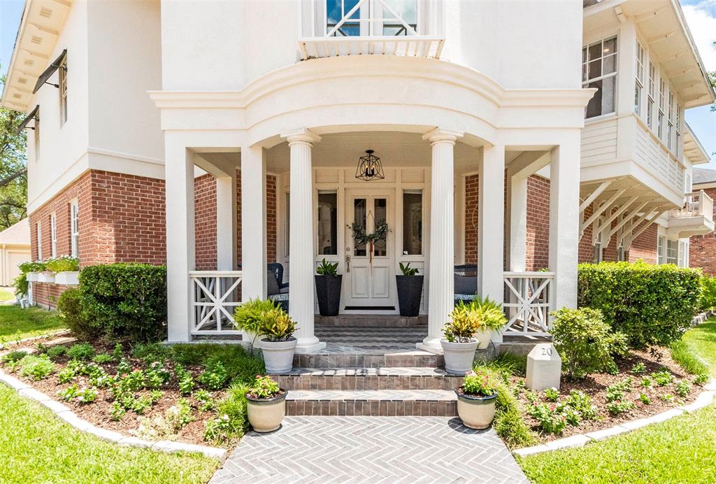 20 Mariners Lane, Kemah TX 77565