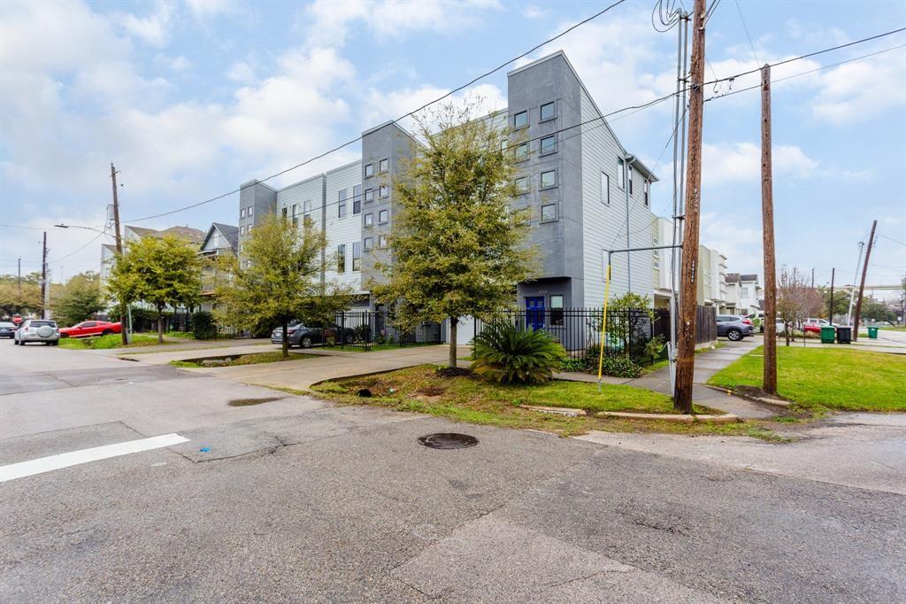2119 Hadley Street, Houston, TX 77003