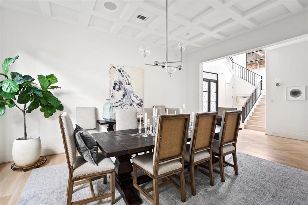 6628 Vanderbilt Street, West University Place, TX 77005