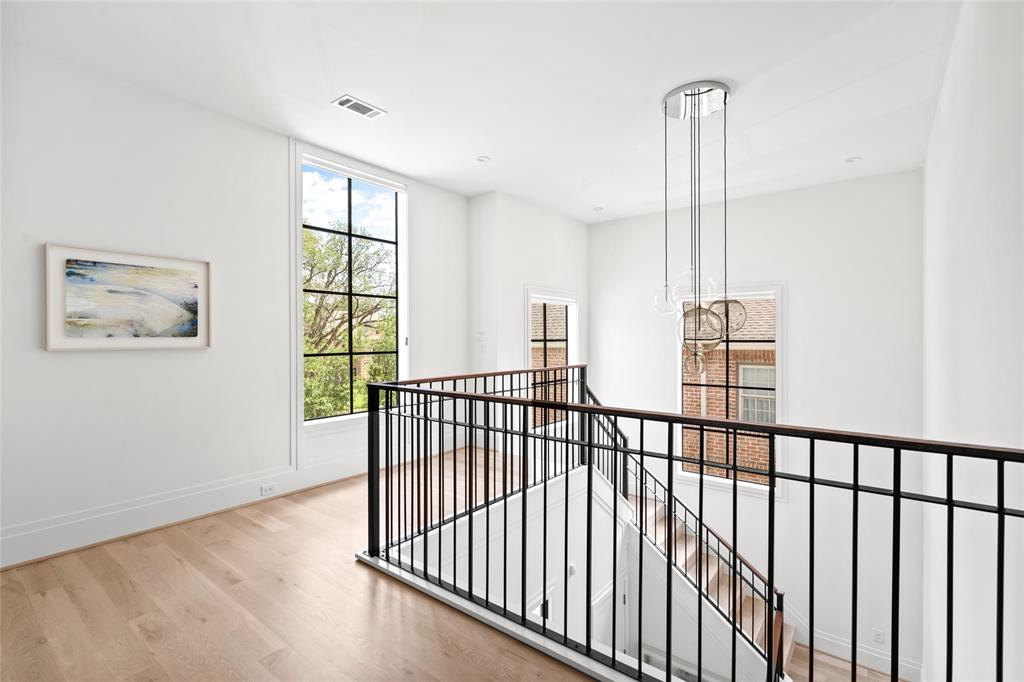 6628 Vanderbilt Street, West University Place, TX 77005