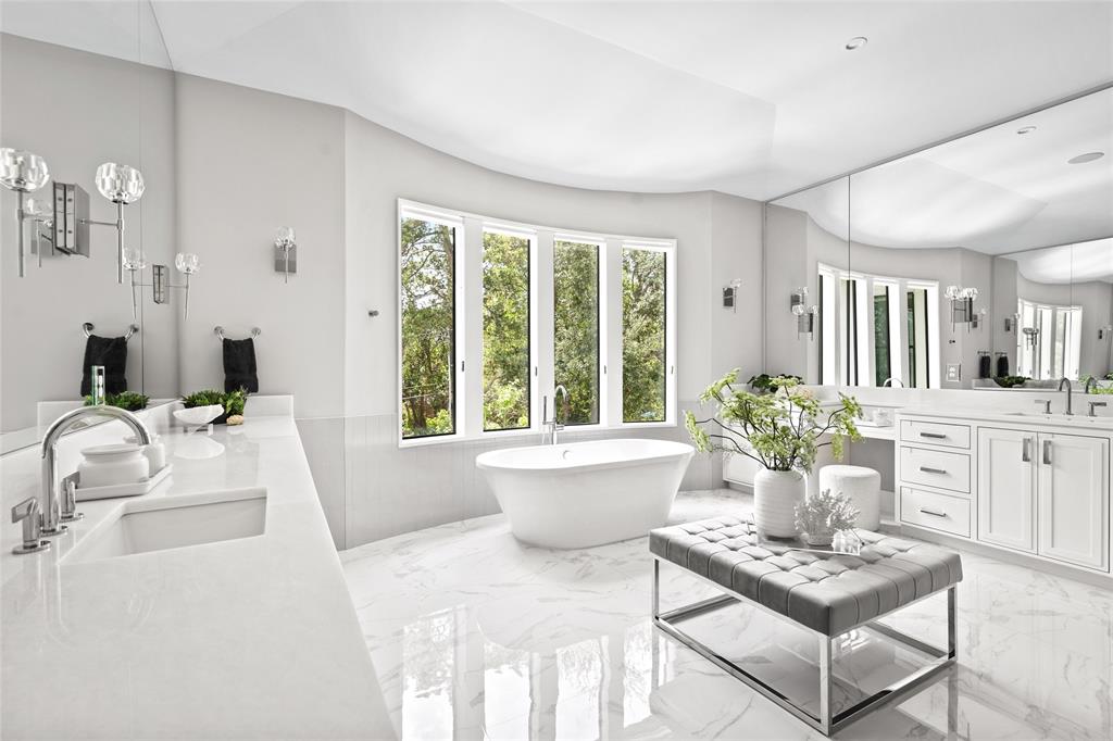 6628 Vanderbilt Street, West University Place, TX 77005