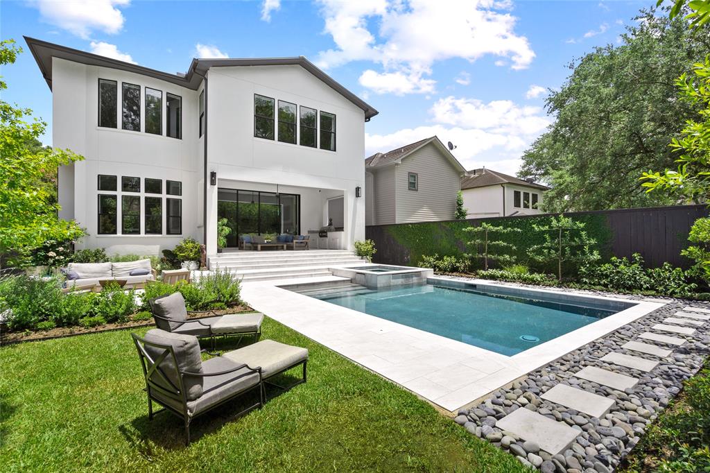 6628 Vanderbilt Street, West University Place, TX 77005