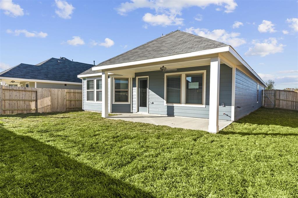 26564 Eternal Drive, La Marque, TX 77568