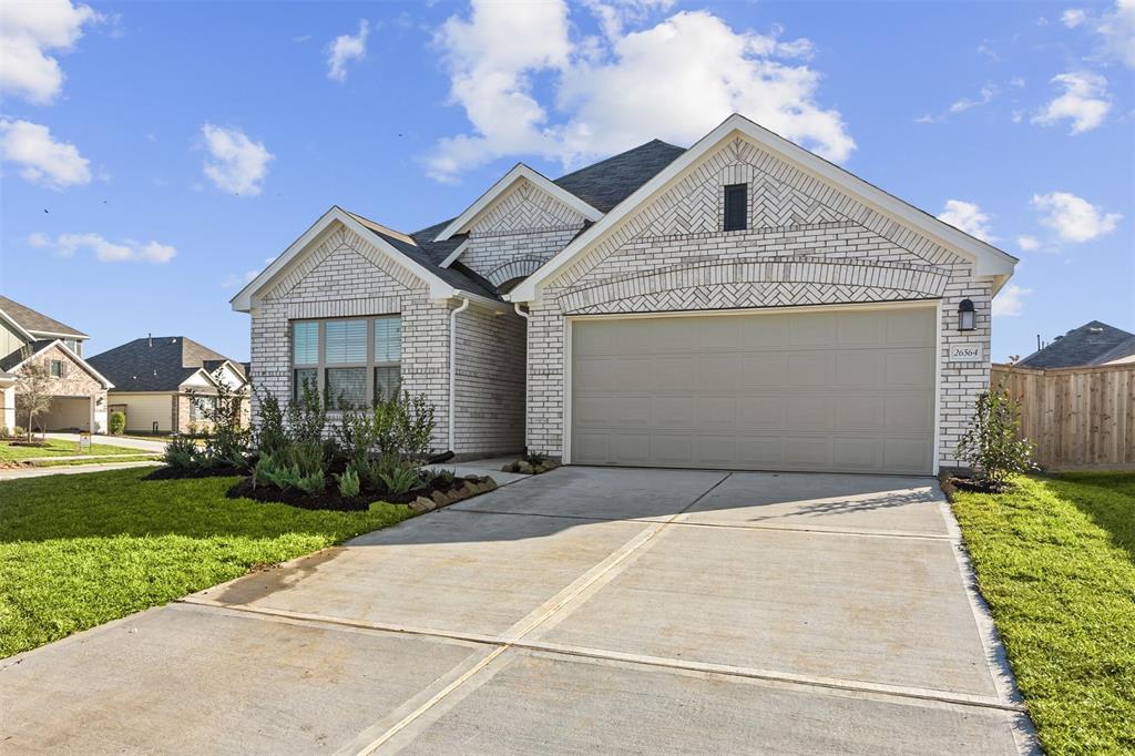26564 Eternal Drive, La Marque, TX 77568