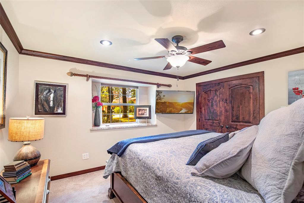 1002 Lisa Lane, Houston, TX 77339