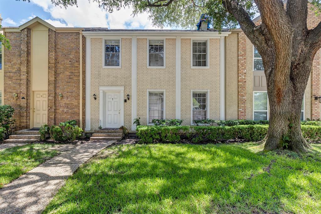 Sold 2323 Augusta Drive, 4, Houston, TX 77057 2 Beds / 2 Full Baths