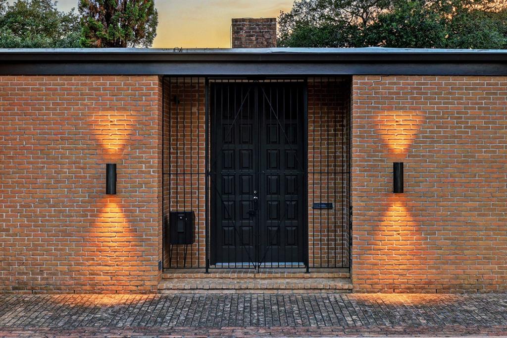 523 Bolton Place, Houston, TX 77024