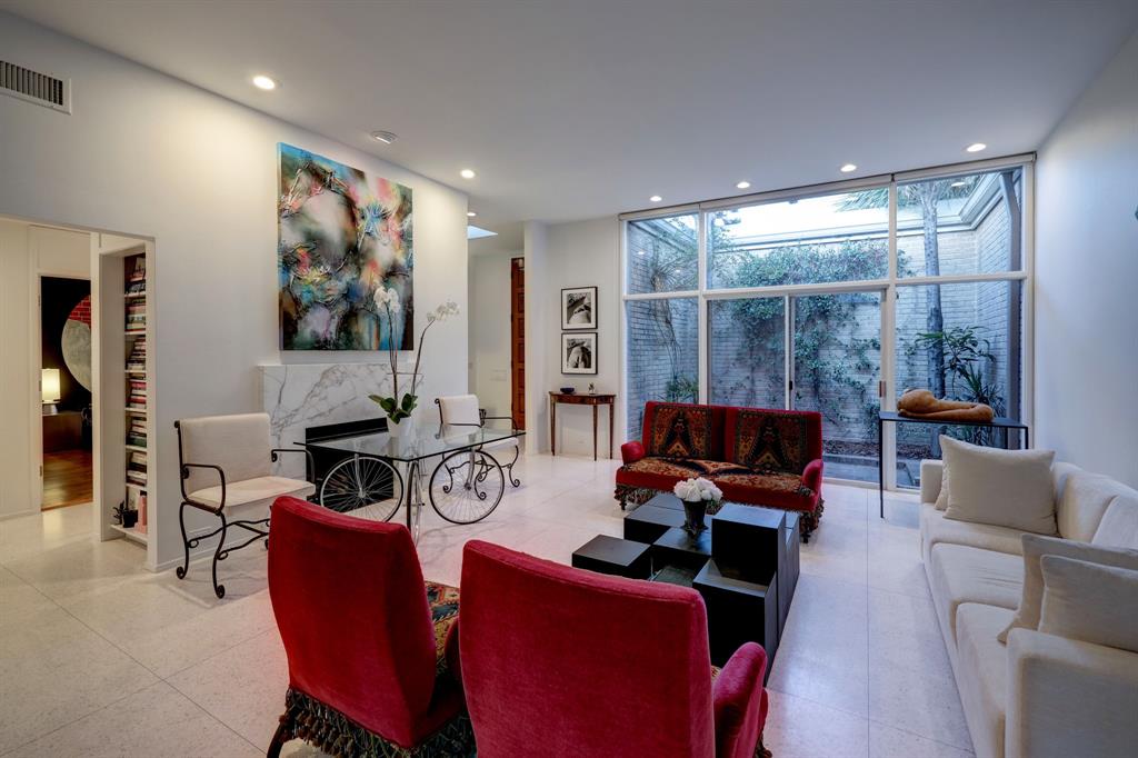 523 Bolton Place, Houston, TX 77024