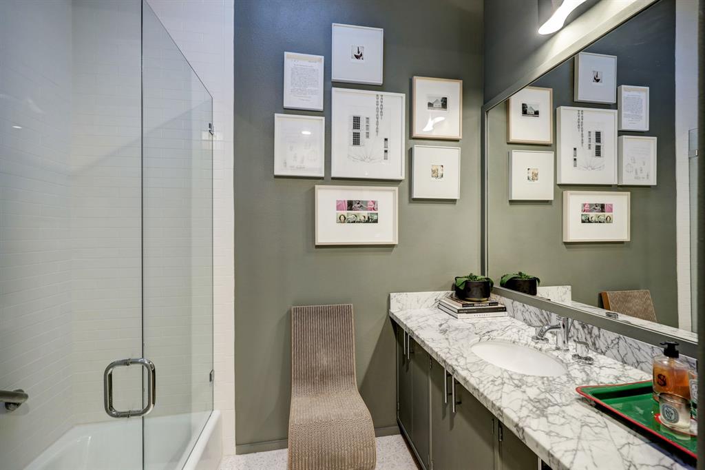 523 Bolton Place, Houston, TX 77024