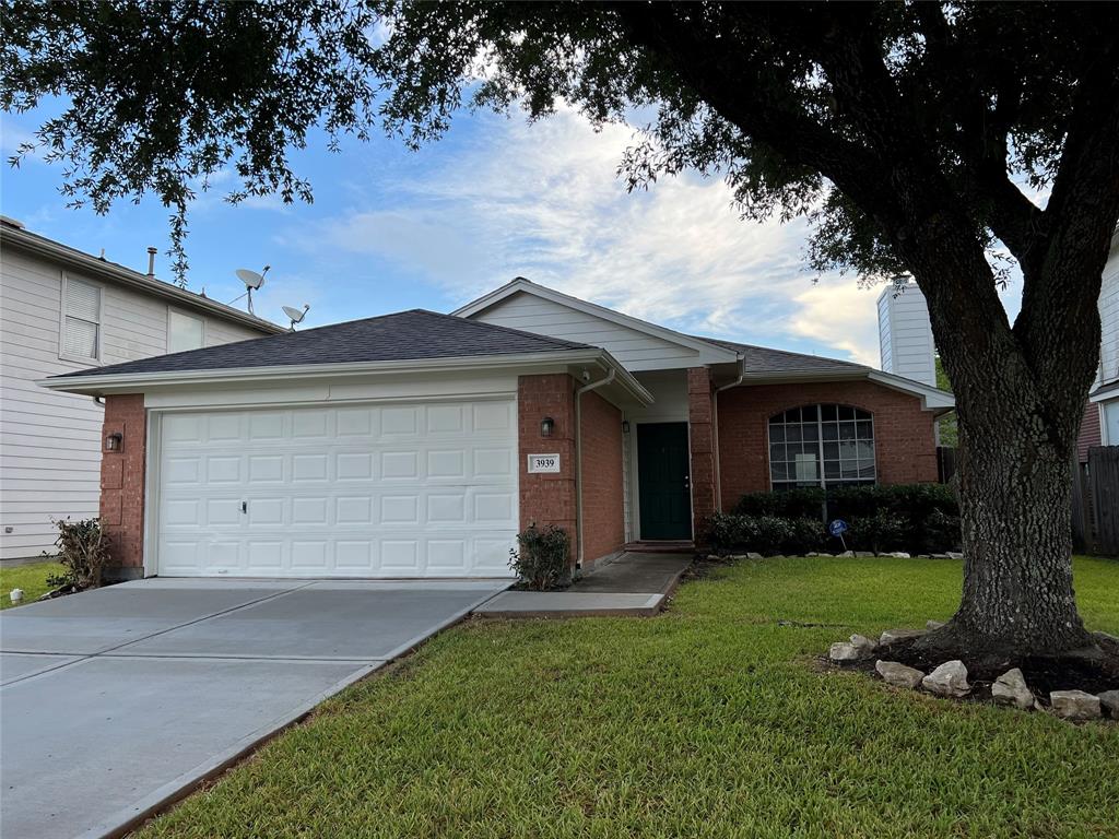 3939 Jan Street, Fresno TX 77545