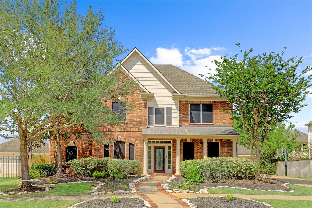 Homes for Sale in Sugar Land TX with Pool Mason Luxury Homes