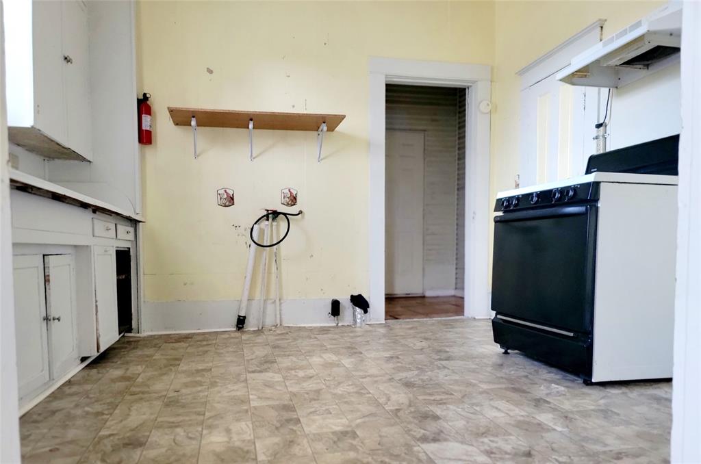 506 9th Street, Hempstead, TX 77445