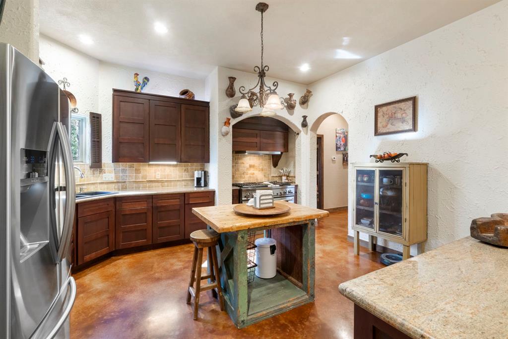 4401 Windermere Lane, Montgomery, TX 77316