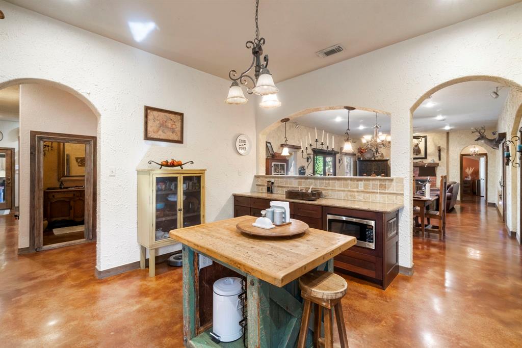 4401 Windermere Lane, Montgomery, TX 77316