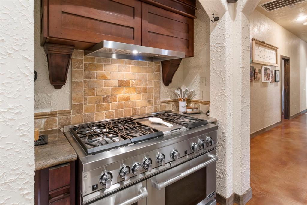 4401 Windermere Lane, Montgomery, TX 77316