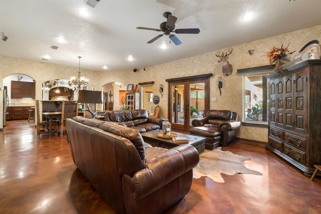 4401 Windermere Lane, Montgomery, TX 77316