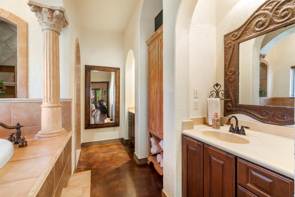 4401 Windermere Lane, Montgomery, TX 77316