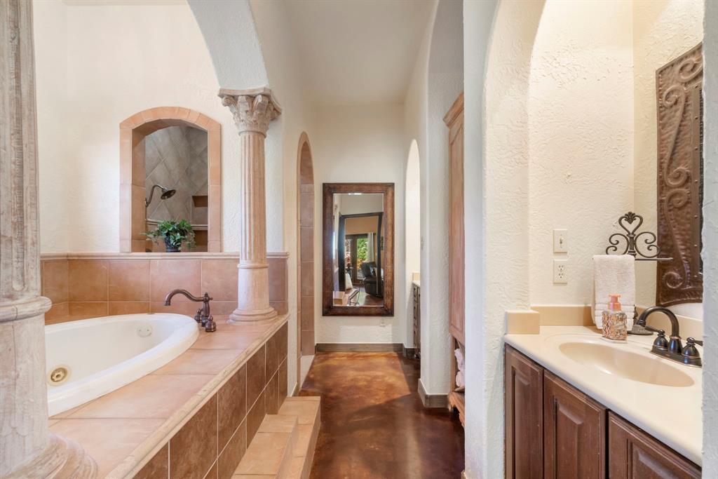 4401 Windermere Lane, Montgomery, TX 77316