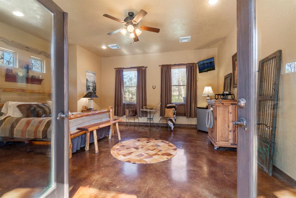 4401 Windermere Lane, Montgomery, TX 77316