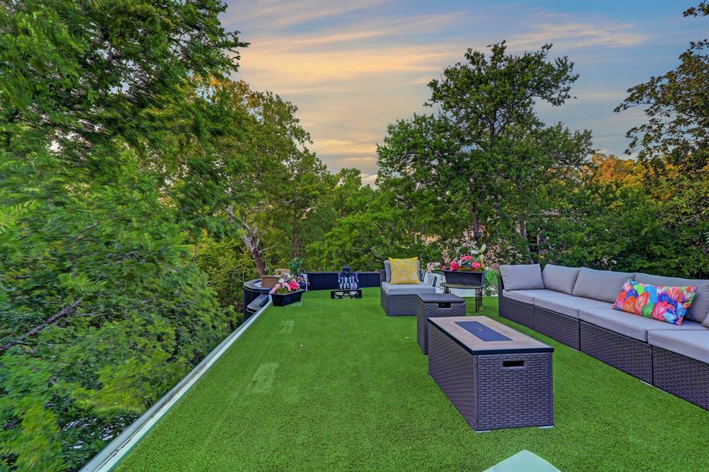 11686 Arrowwood Circle, Piney Point Village, TX 77063