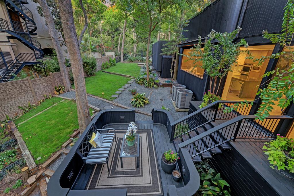 11686 Arrowwood Circle, Piney Point Village, TX 77063