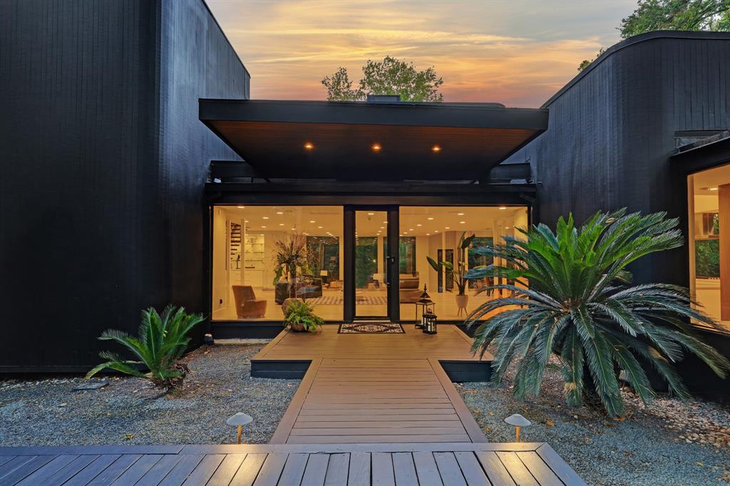 11686 Arrowwood Circle, Piney Point Village, TX 77063