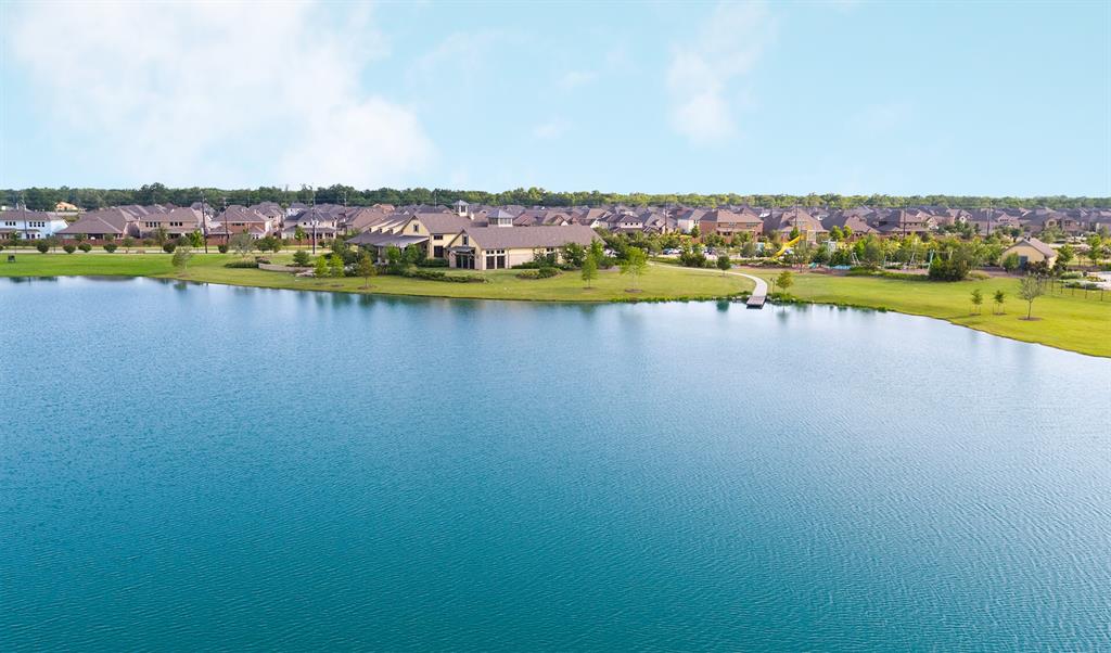 10138 Regatta Shore Drive, Missouri City, TX 77459