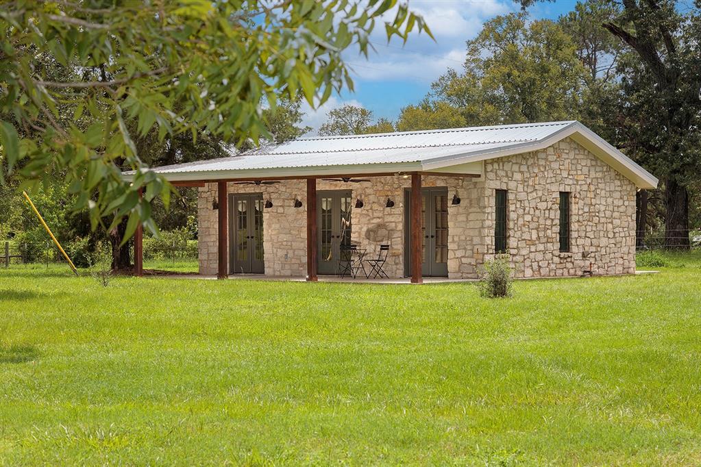 22255 Roberts Cemetery Road, Hockley, TX 77447