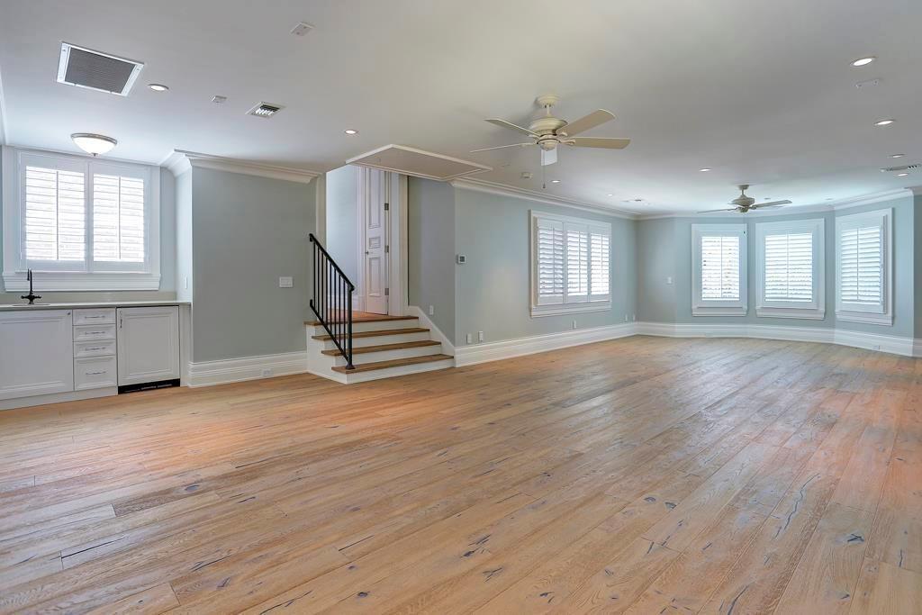 2218 Del Monte Drive, Houston, TX 77019