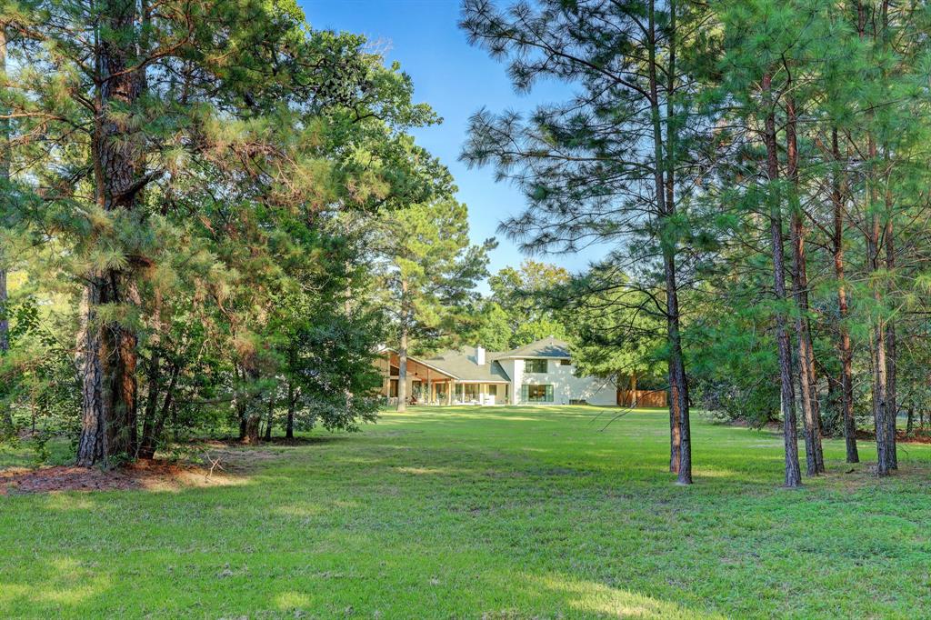 19 E Rivercrest Dr, Houston, TX 77042