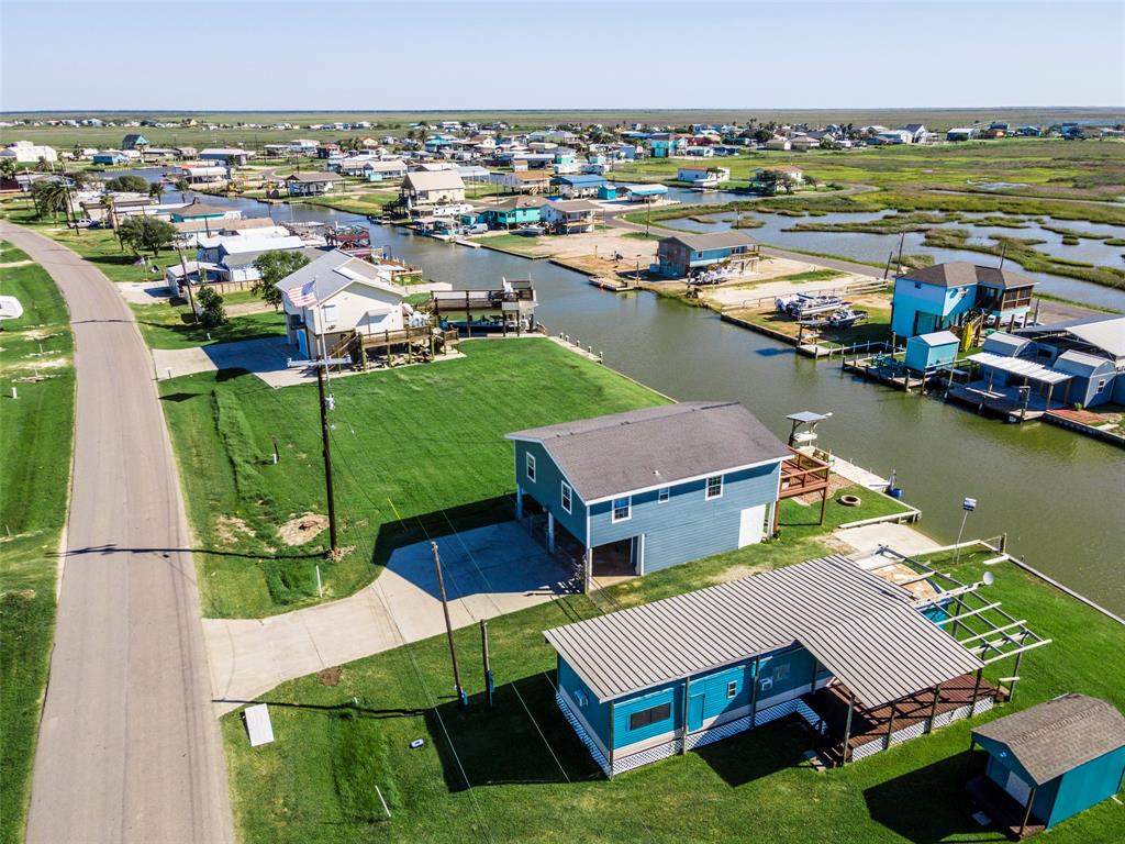 705 County Road 201, Sargent, TX 77414