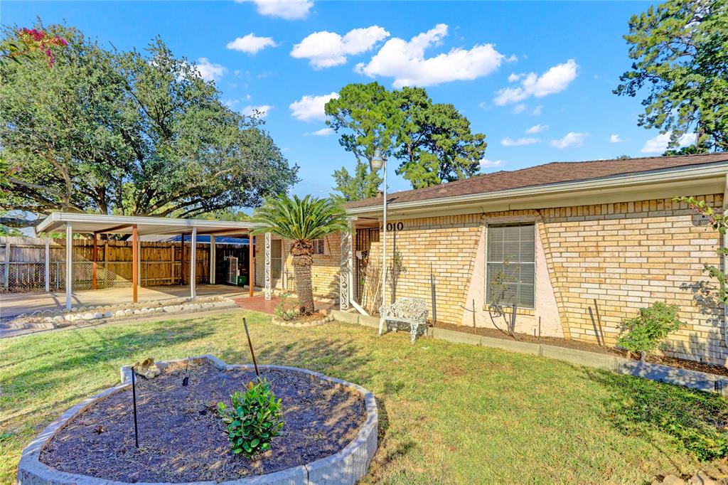 4010 BLALOCK ROAD, Houston, TX 77080