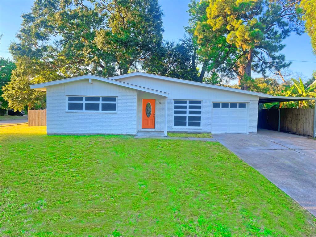 Moselle Chapman Houston Greenwood King Properties