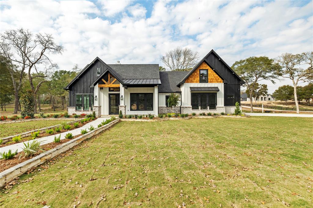 3981 Eli Road, Bellville, TX 77418