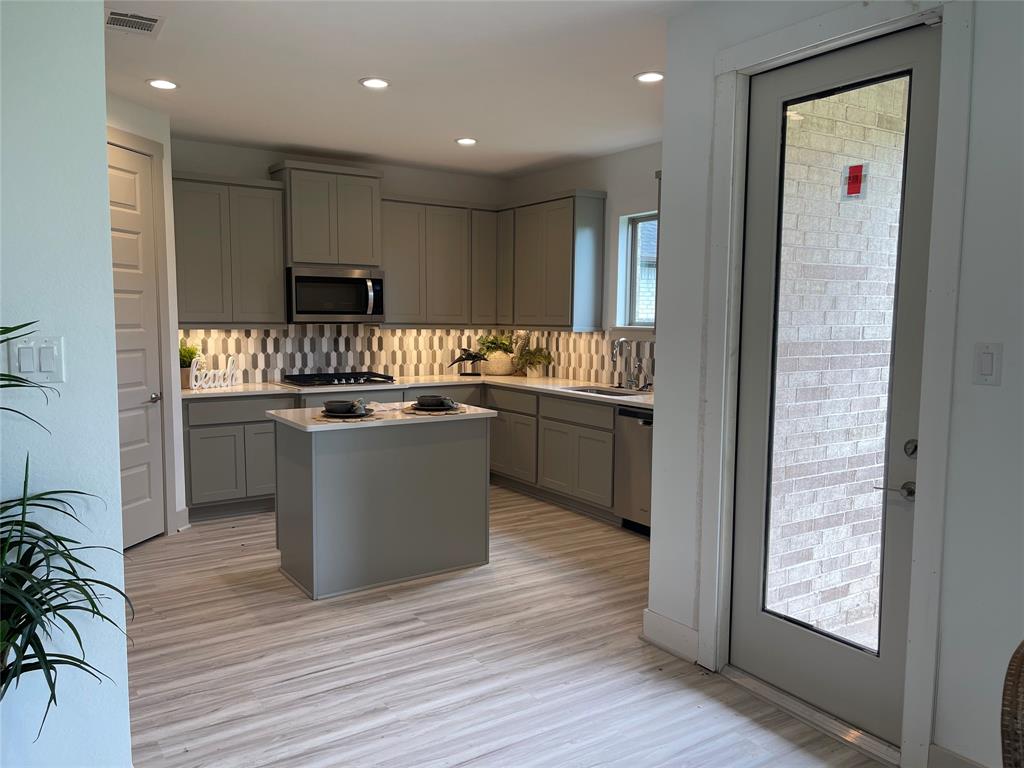 2554 Austin Trail, Friendswood, TX 77546