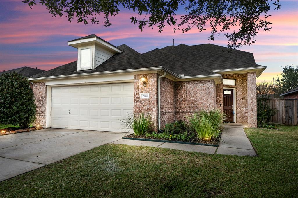 Homes For Sale zoned to Kuehnle Elementary Klein ISD